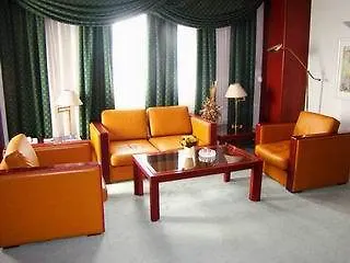 Continental 4*